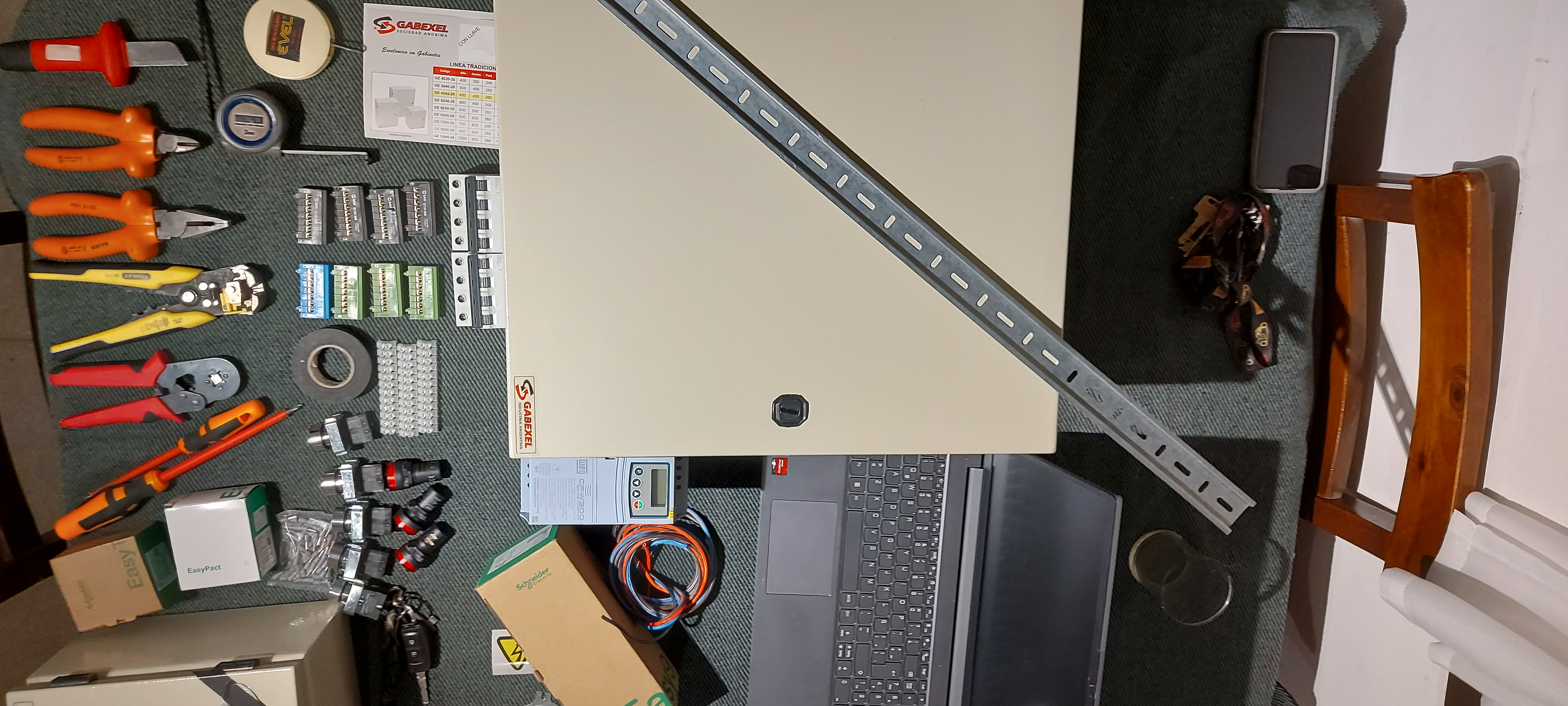 Instalación de tablero eléctrico